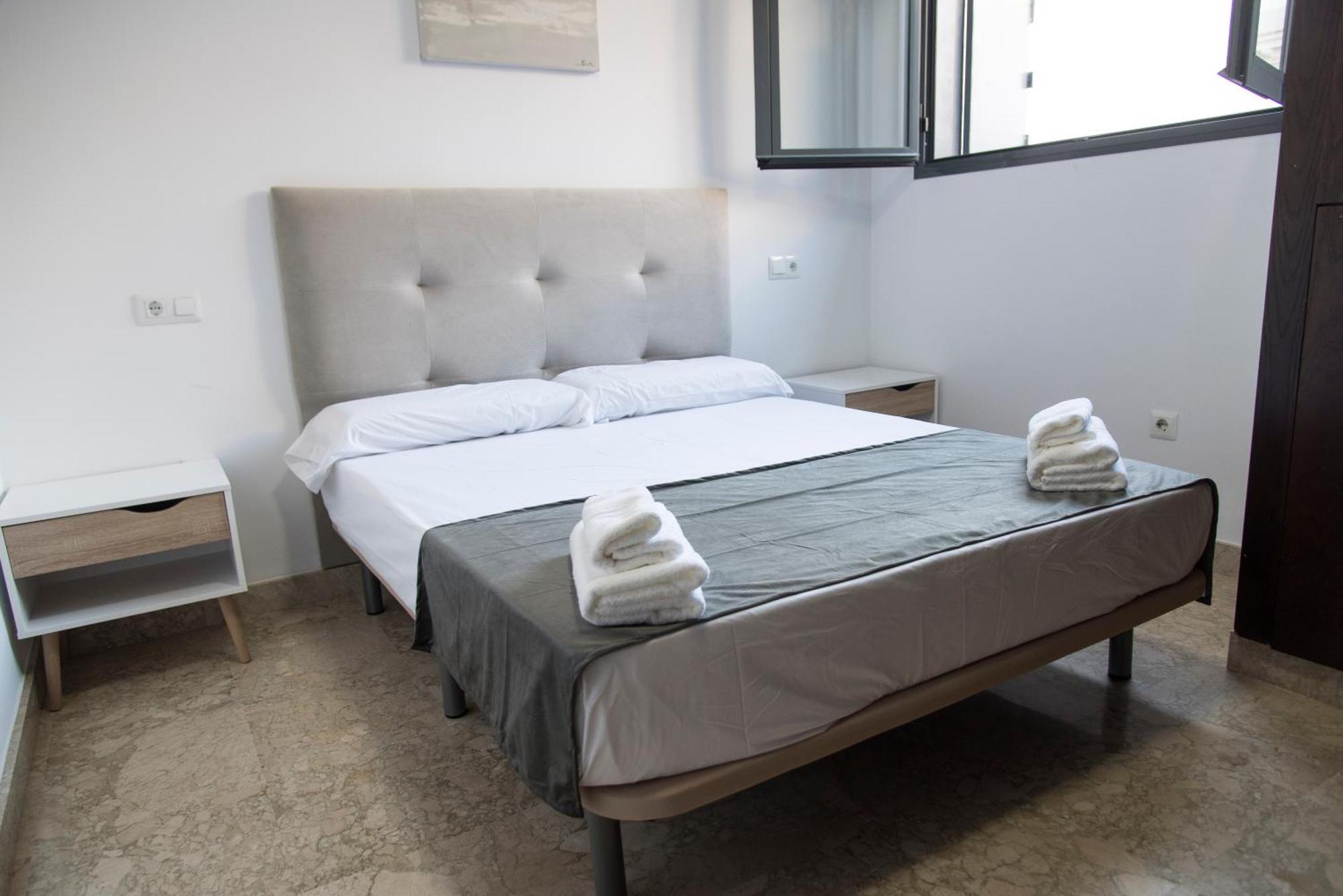 Nightinsevilla Teodosio Free Parking Exterior foto